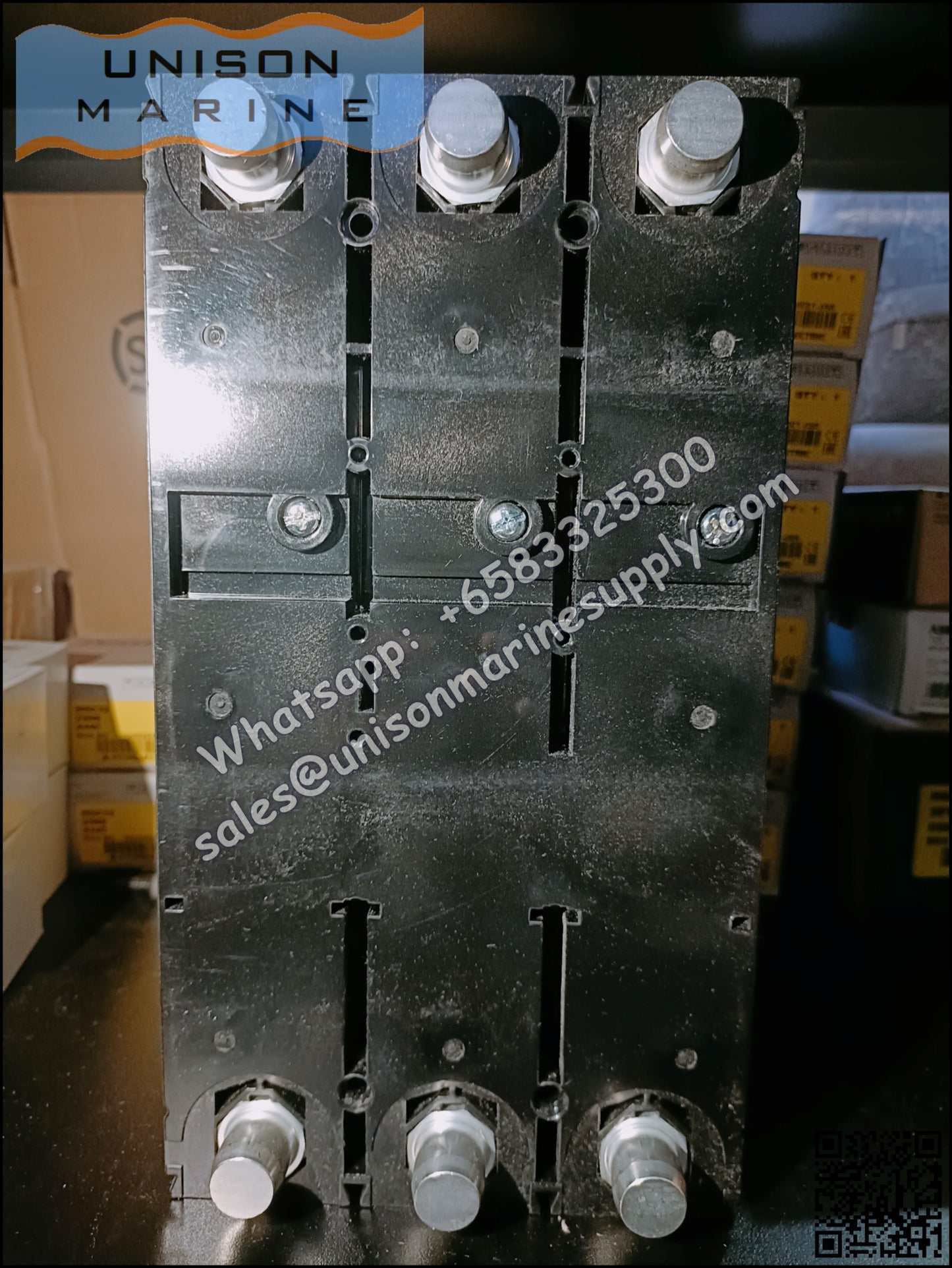 Hyundai Marine Circuit Breaker (MCCB) - HGP400F 3P Fixed / Plug-in Type