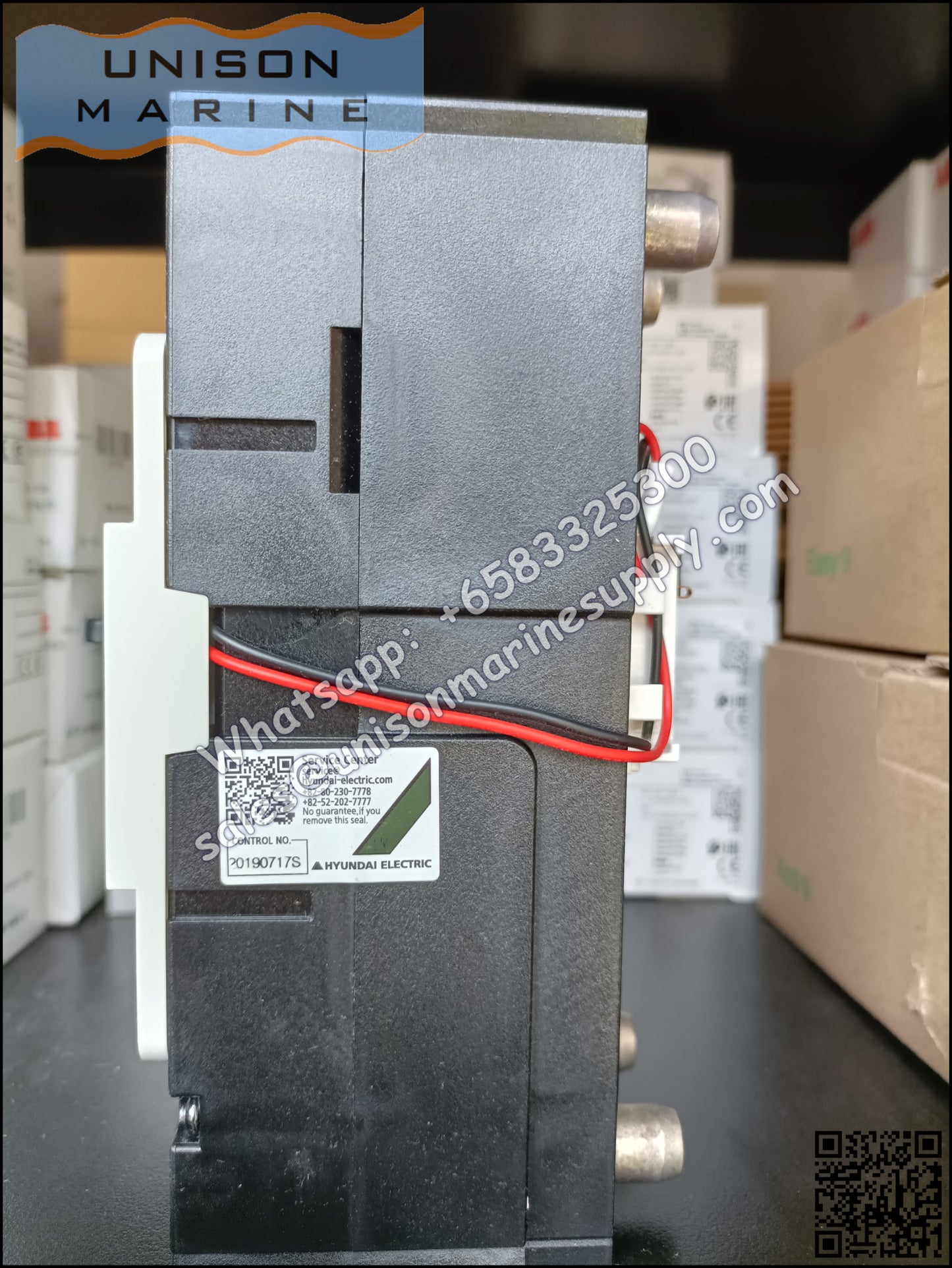 Hyundai Marine Circuit Breaker (MCCB) - HGM160H 3P Fixed / Plug-in Type