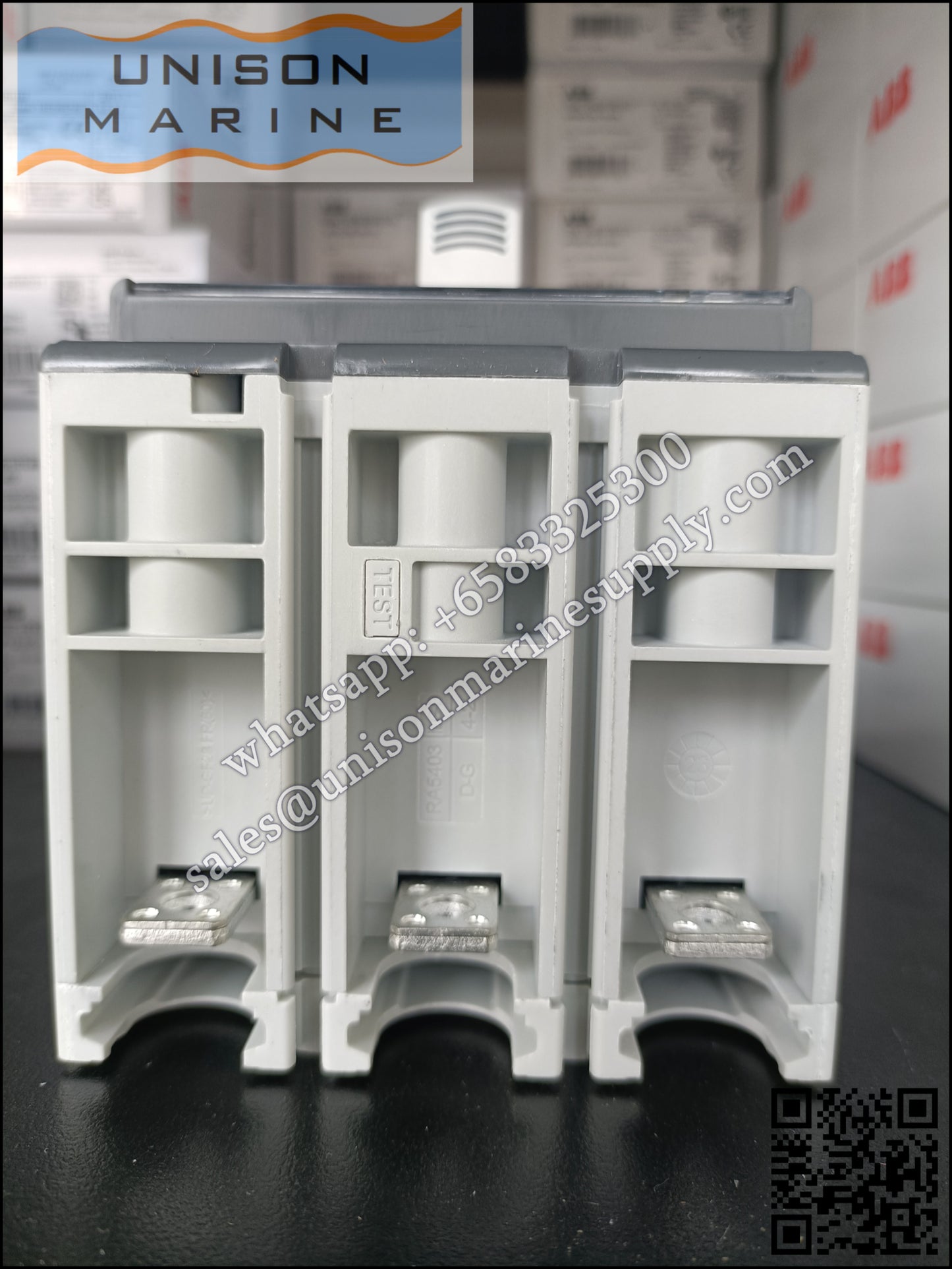 ABB SACE Tmax XT Circuit Breakers: XT2S 160 TMD 16-300 3p F F,1SDA067550R1