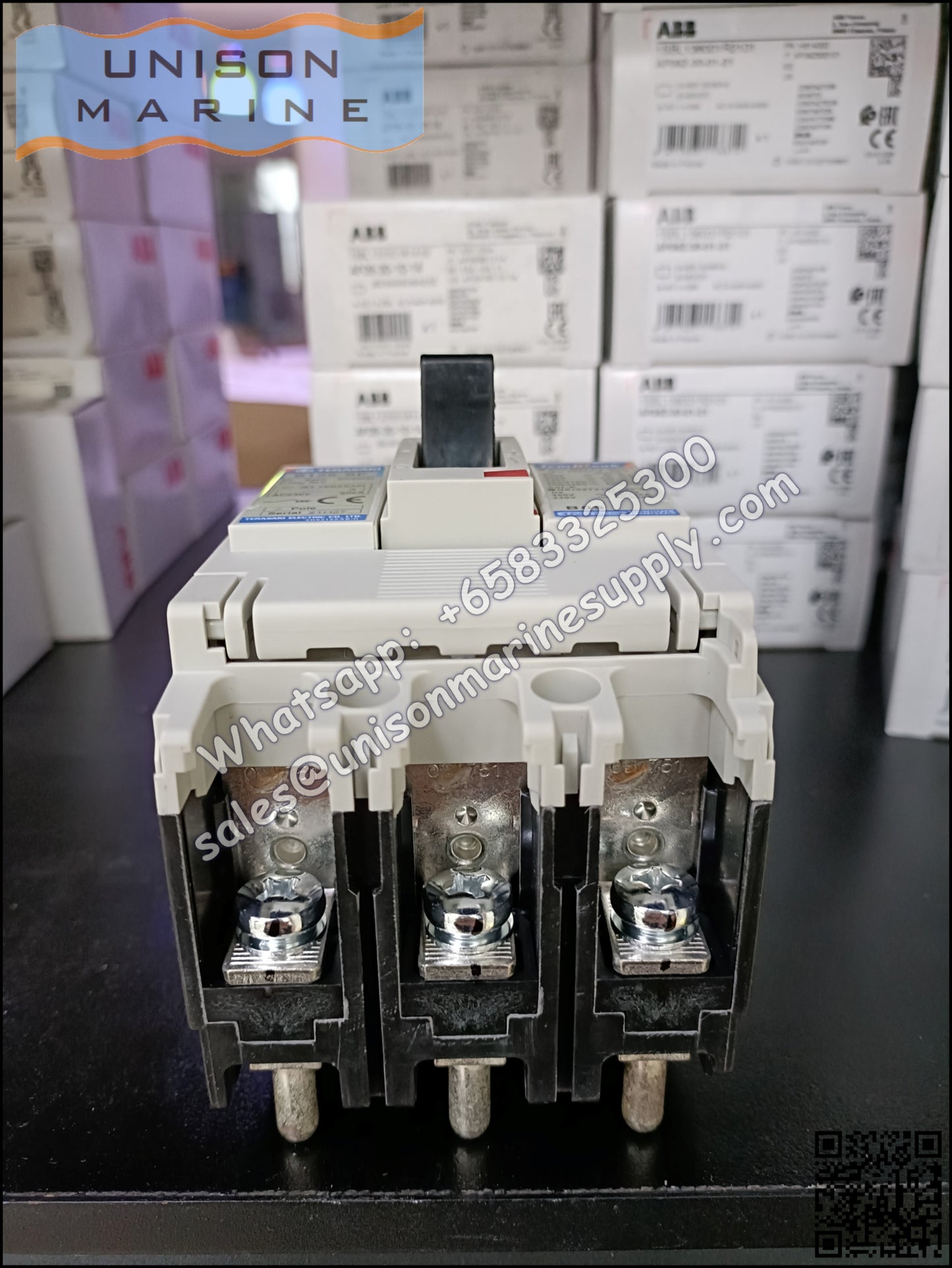 TRASAKI Marine Circuit Breaker (MCCB): S125-SF 3P Fixed / Plug-in Type