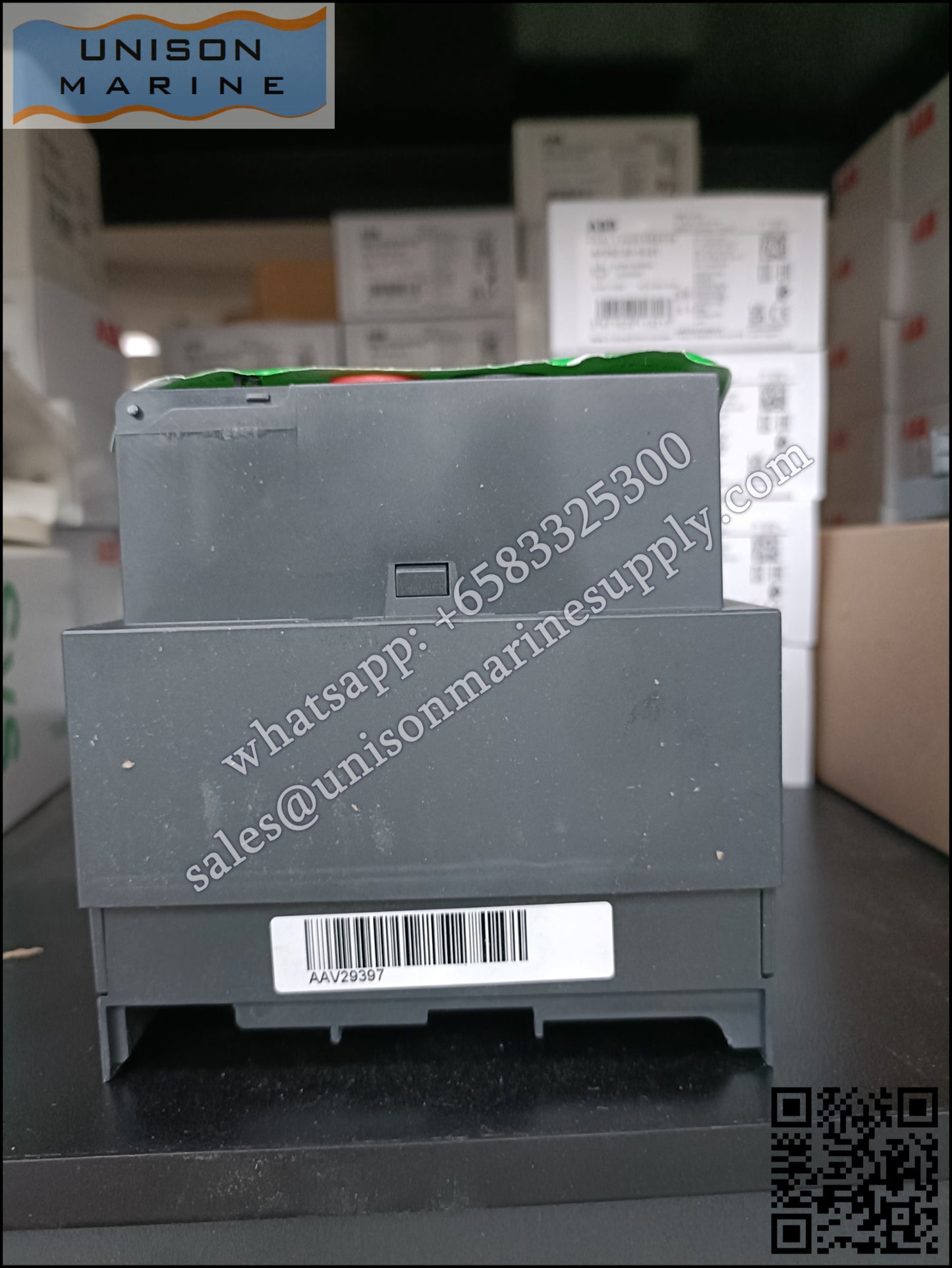 Schneider Electric circuit breaker：MT250 - SDE adaptor - 440..480V 60Hz,LV431542
