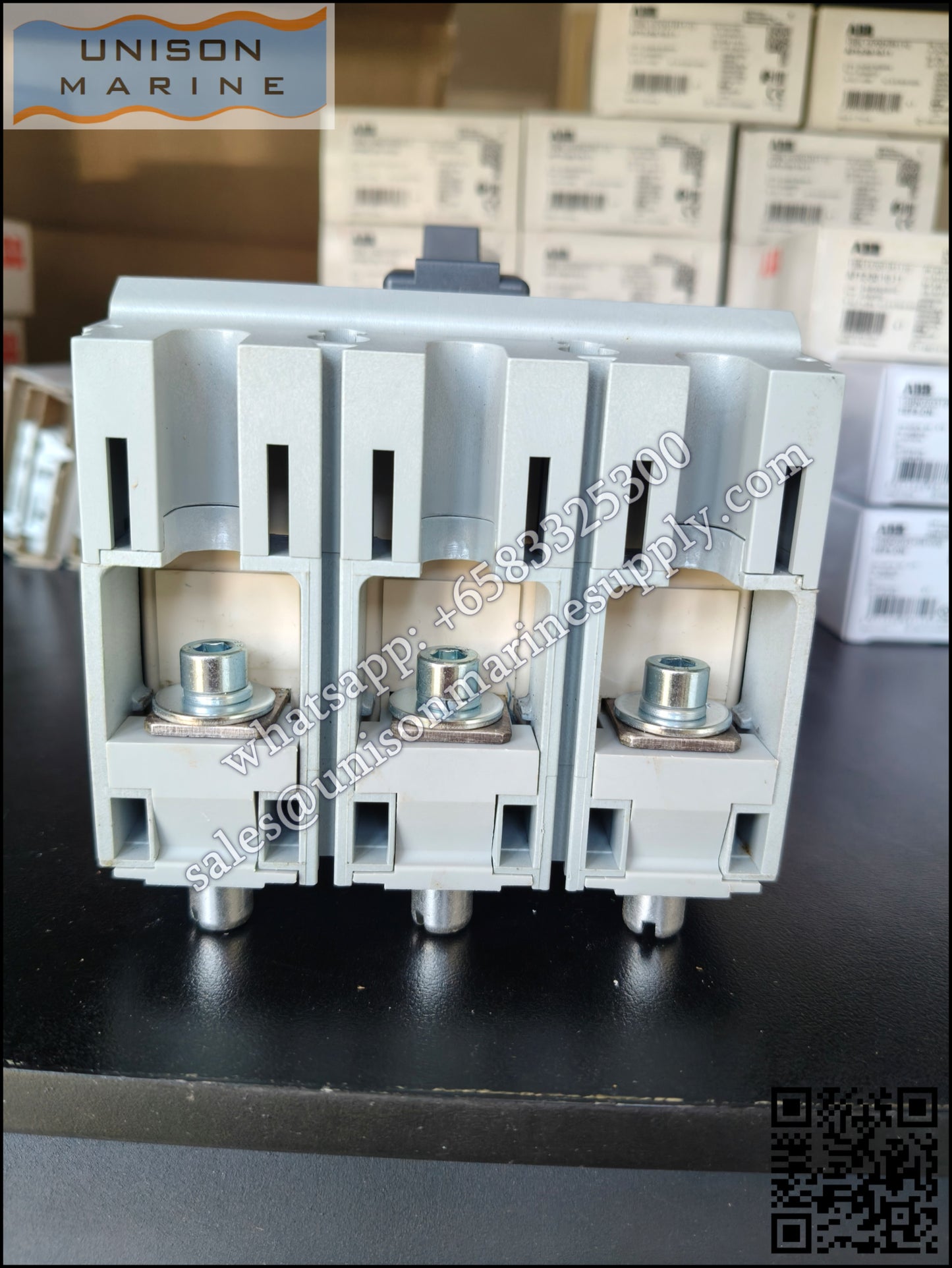 Hyundai Marine Circuit Breaker (MCCB) - UPB250L 3P 125A Fixed / Plug-in Type