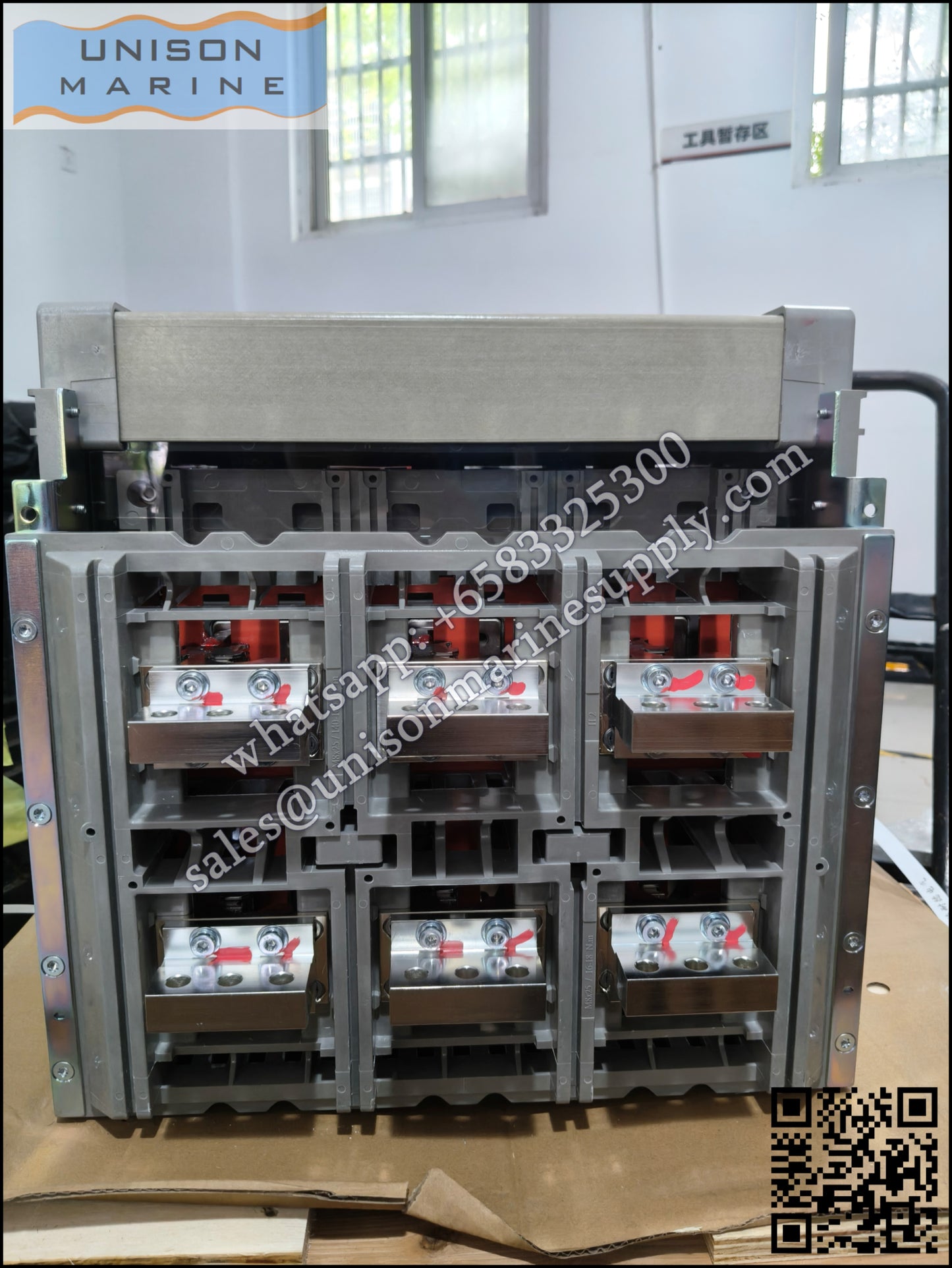 Schneider MasterPact circuit breakers: MT16H2,1600A 3P drawout
