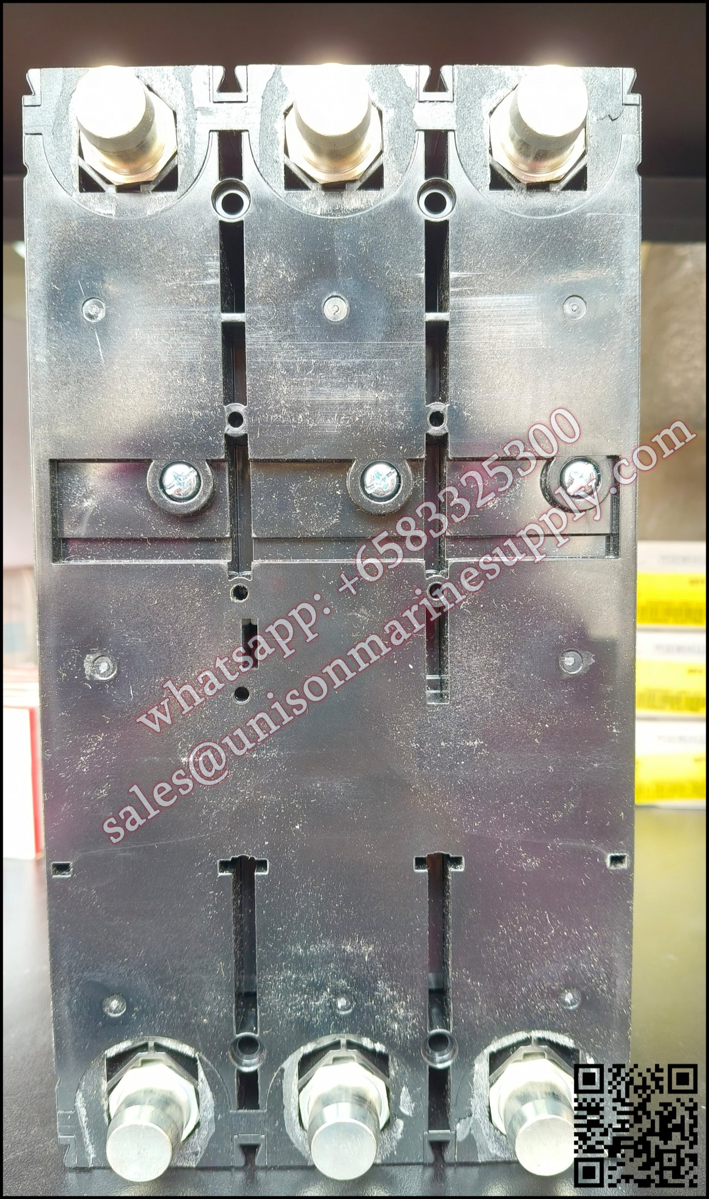 Hyundai Marine Circuit Breaker (MCCB) - HGP630H 3P Fixed / Plug-in Type