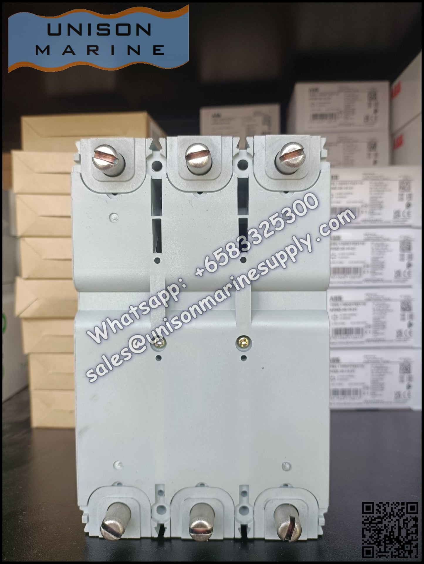 Hyundai Marine Circuit Breaker (MCCB) - UPB250H 3P Fixed / Plug-in Type