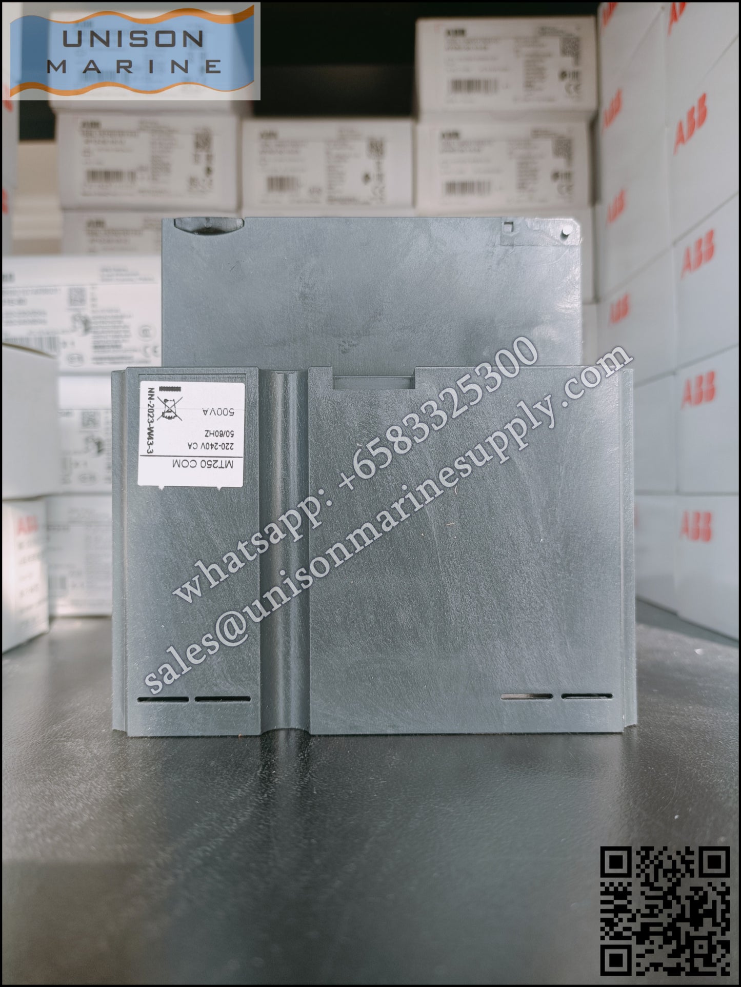 Schneider Electric circuit breaker：MT250 SDE adaptor - 220..240 V 50/60Hz,LV431549