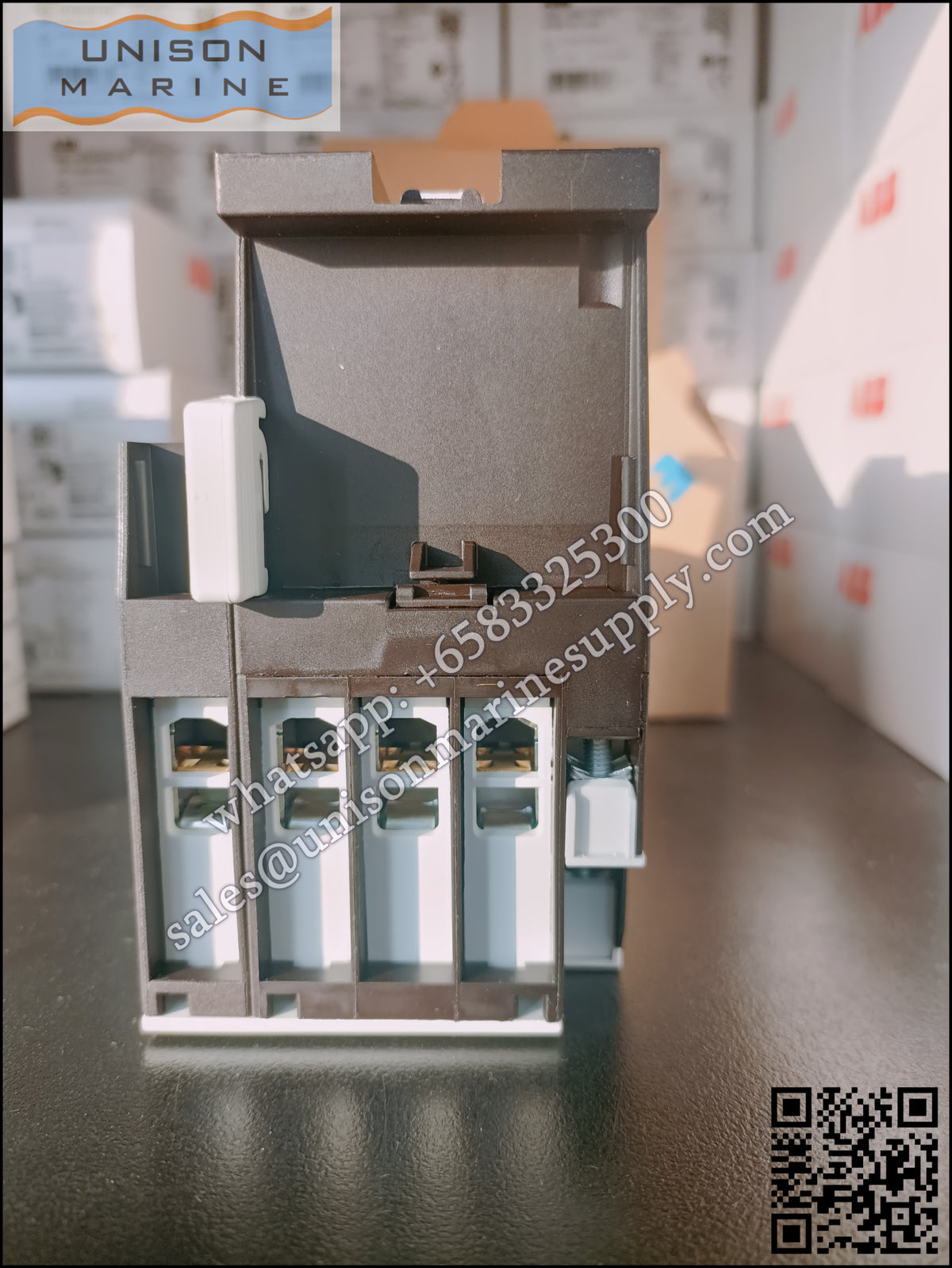 Eaton DILM Contactor, DILM32-10（RDC24） 24-27VDC Coil  3-Pole