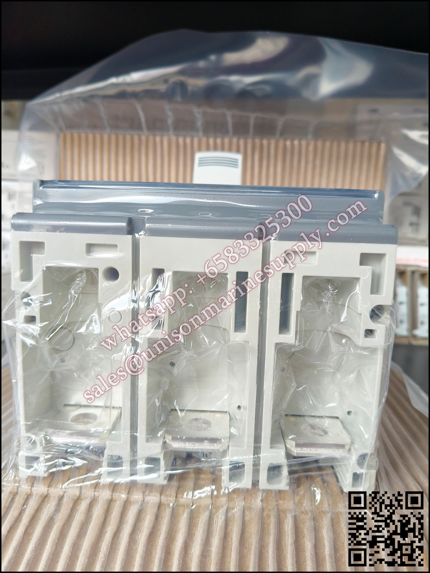 ABB SACE Tmax XT Circuit Breakers: XT5N 400 TMA 320-3200 3P FF