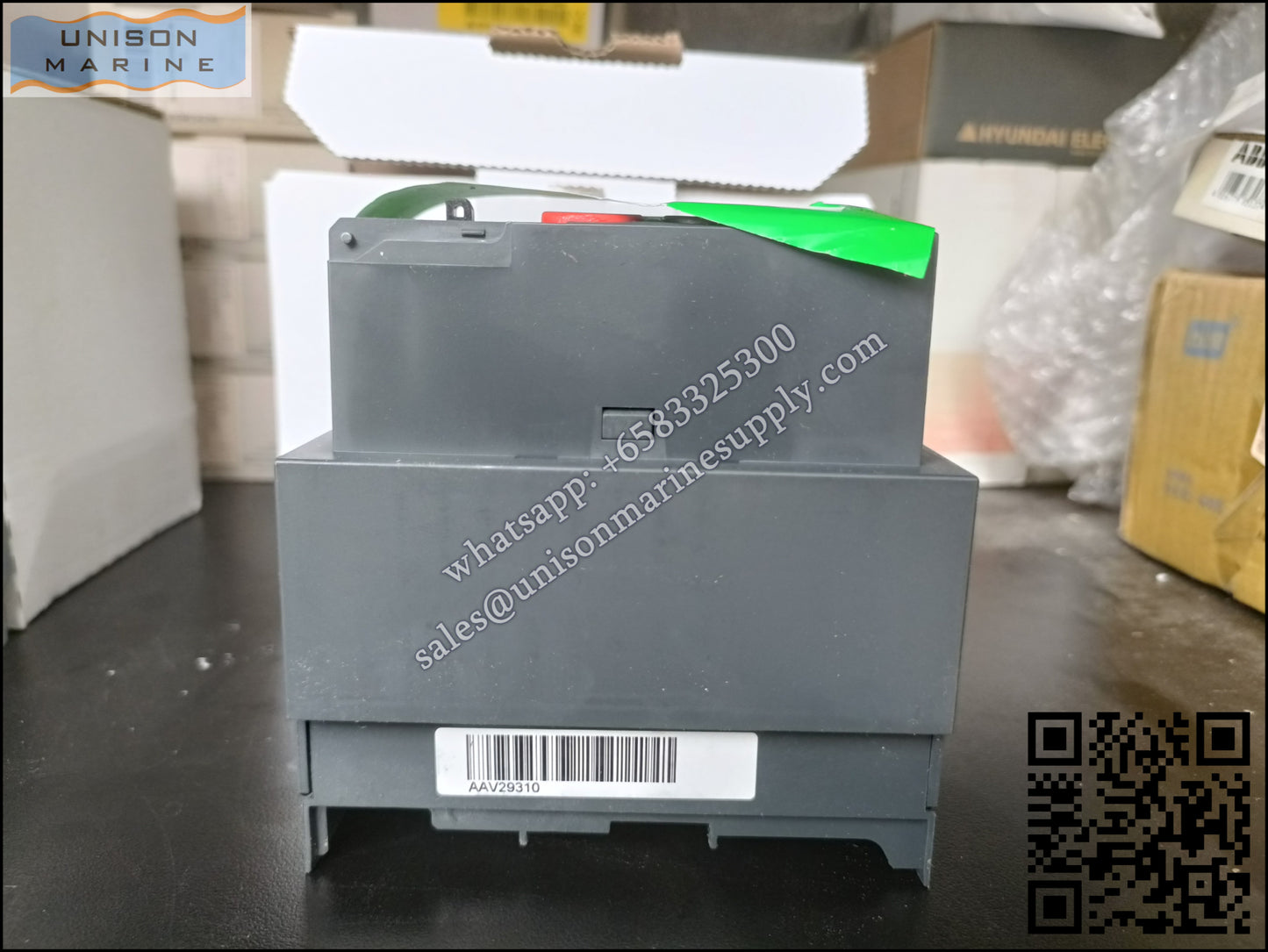 Schneider Electric circuit breaker：Motor mechanism module MT100/160 380/415VAC 50/60Hz, 440/480VAC 60Hz,LV429435