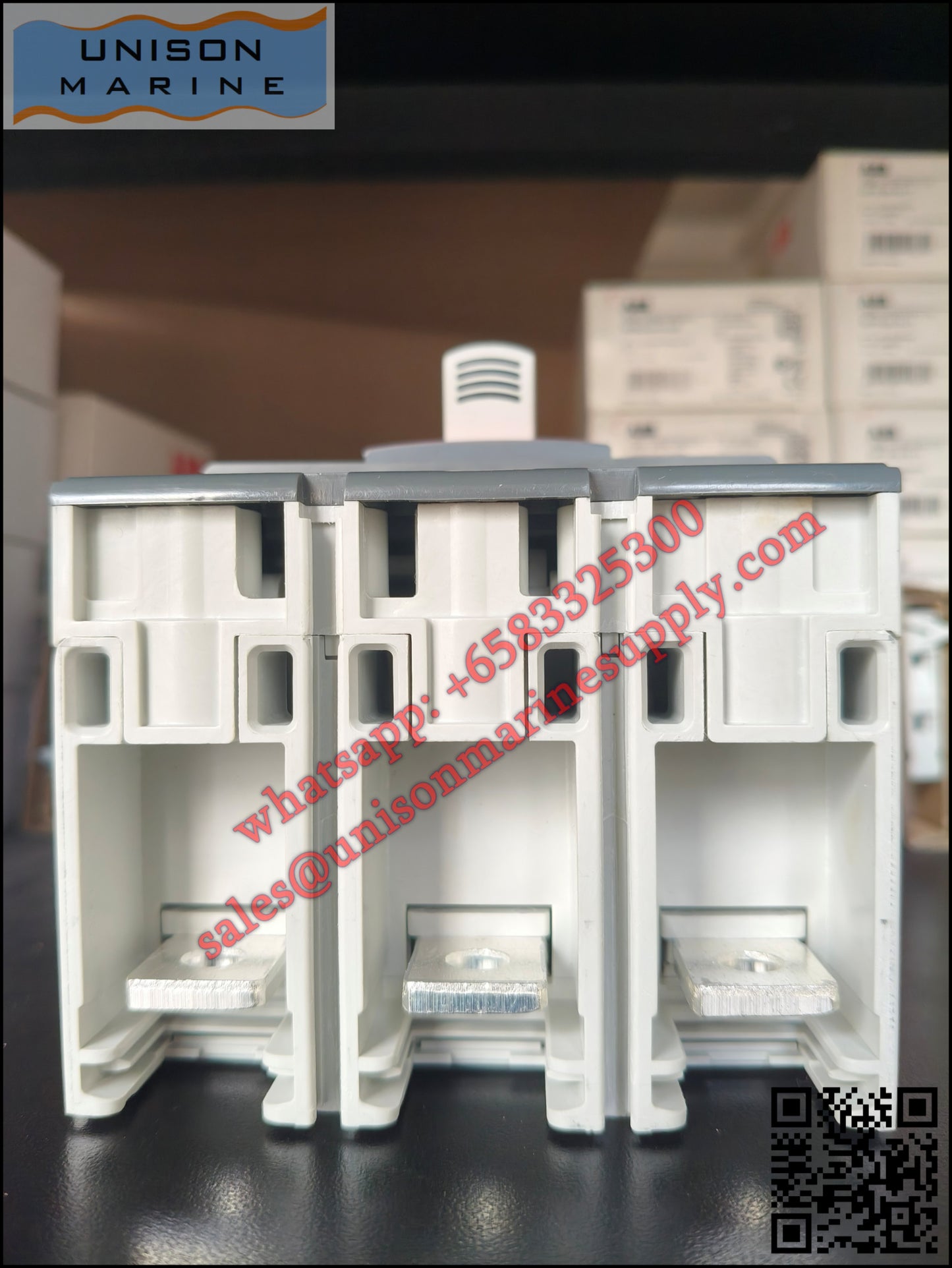 ABB SACE Tmax XT Circuit Breakers: XT4L 250 Ekip LSI In=250A 3p F F, 1SDA068565R1