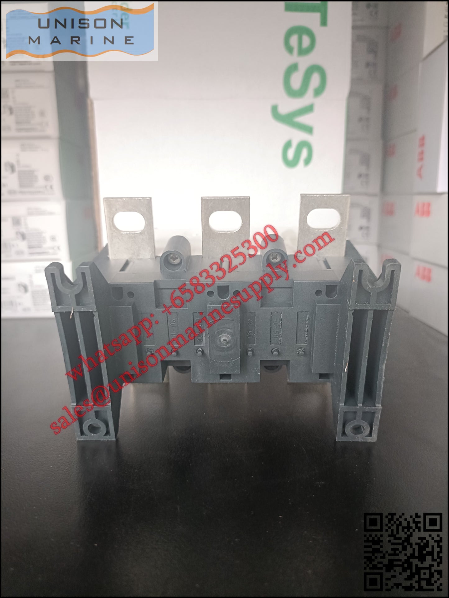 Schneider Electronic thermal overload relay: LR9F5369, 90 to 150A