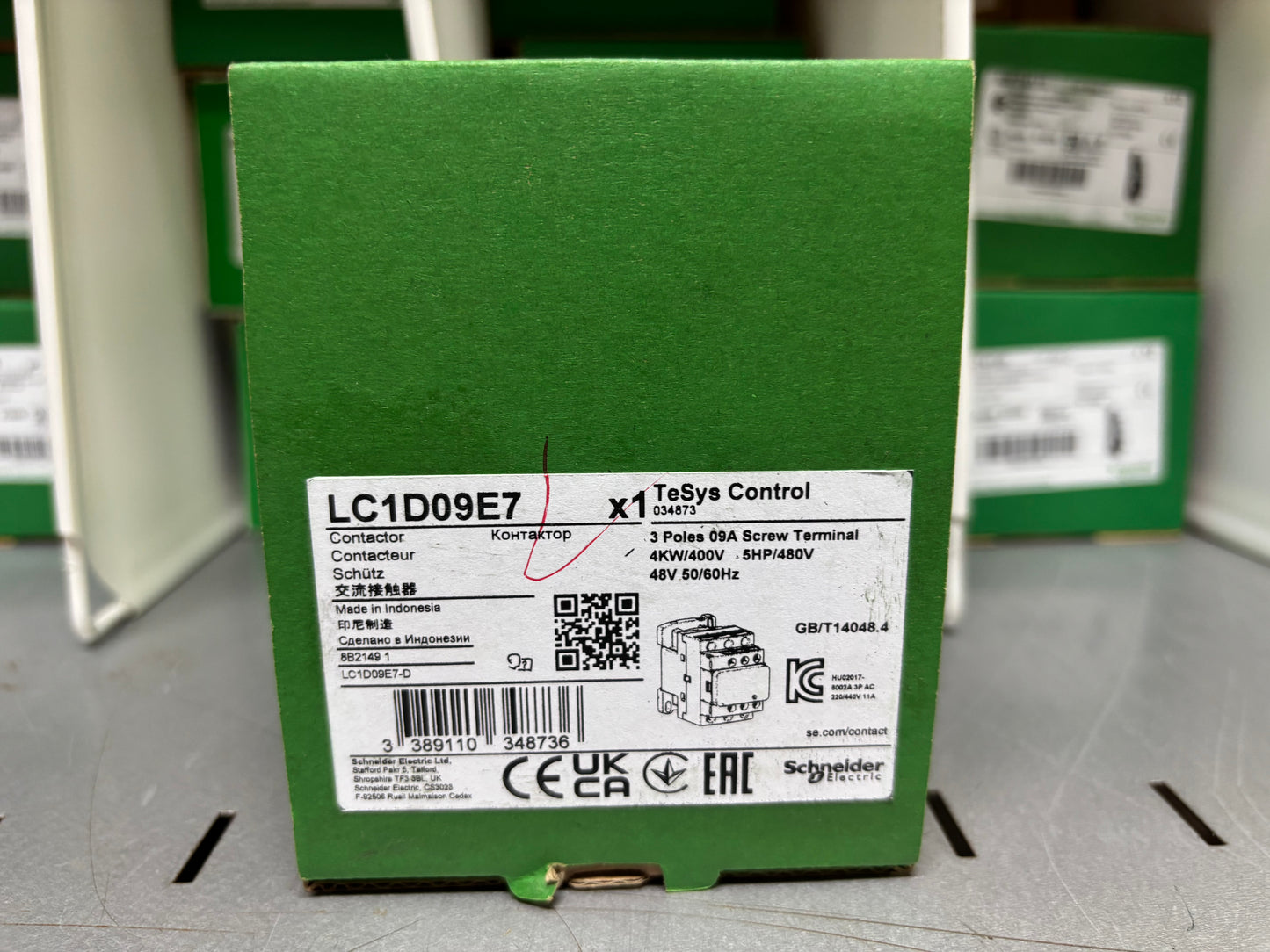 Schneider TeSys Deca Contactors : LC1D09E7, 9A 48VAC 50/60Hz coil